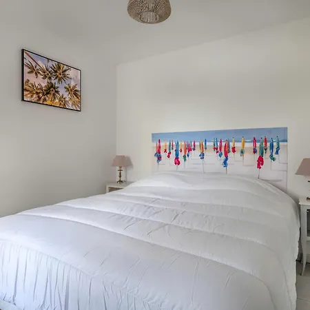 Avec Jardin A 300m De La Plage, Pour 4 Apartment *