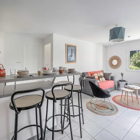 Avec Jardin A 300m De La Plage, Pour 4 Apartment Pornic