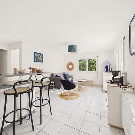 Maison Familiale Pour 10, 300m De La Plage, Jardin