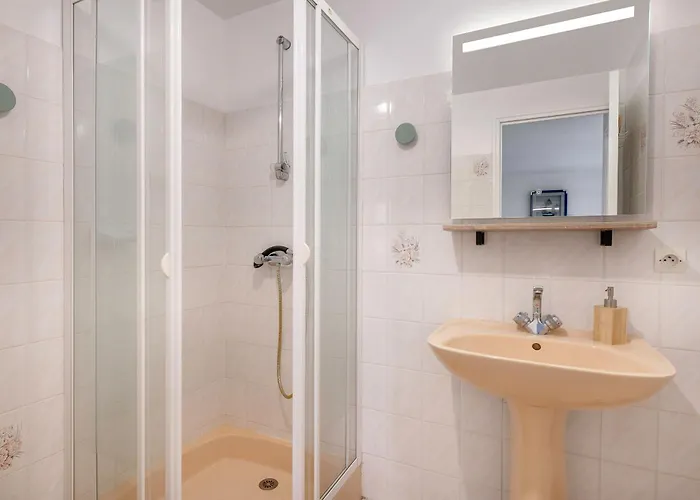 Maison Familiale Pour 10, 300M De La Plage, Jardin Pornic