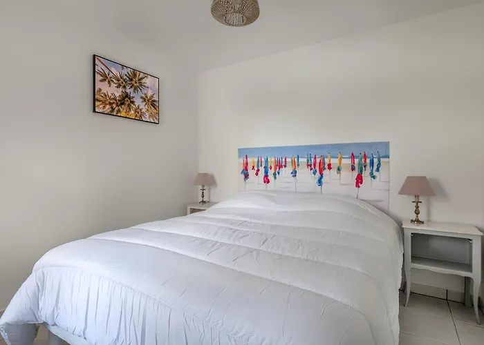 Maison Familiale Pour 10, 300M De La Plage, Jardin Apartment *