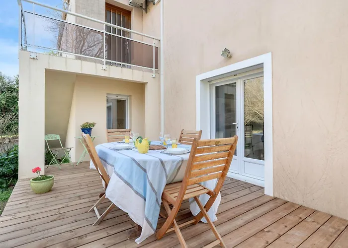 Maison Familiale Pour 10, 300M De La Plage, Jardin Apartment
