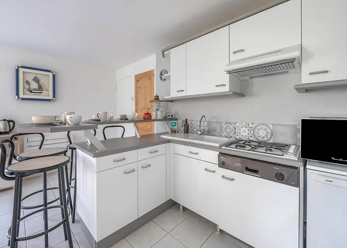 Maison Familiale Pour 10, 300M De La Plage, Jardin Apartment *